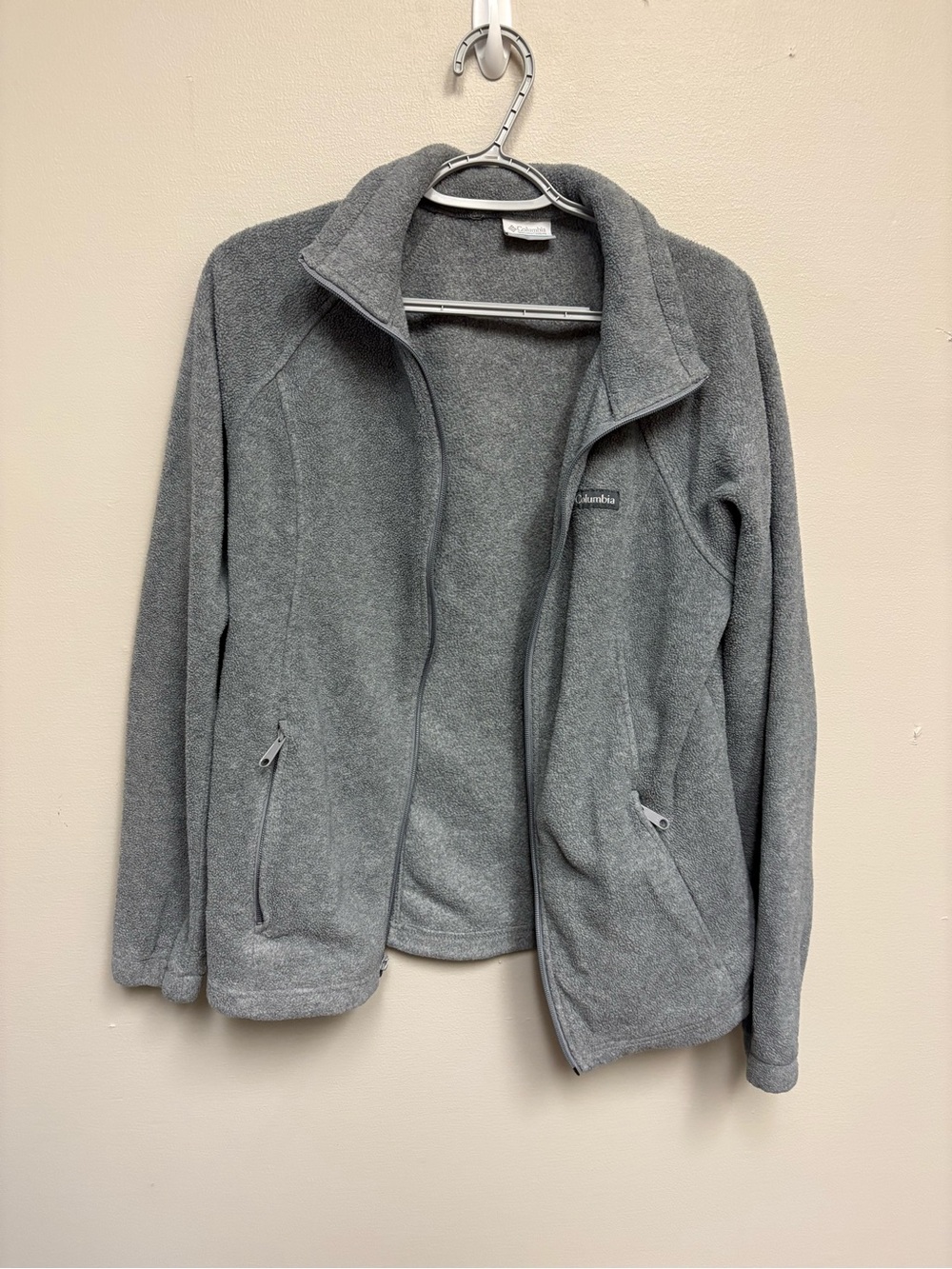 Gray Columbia Sportswear polyester fleece jacket size L.